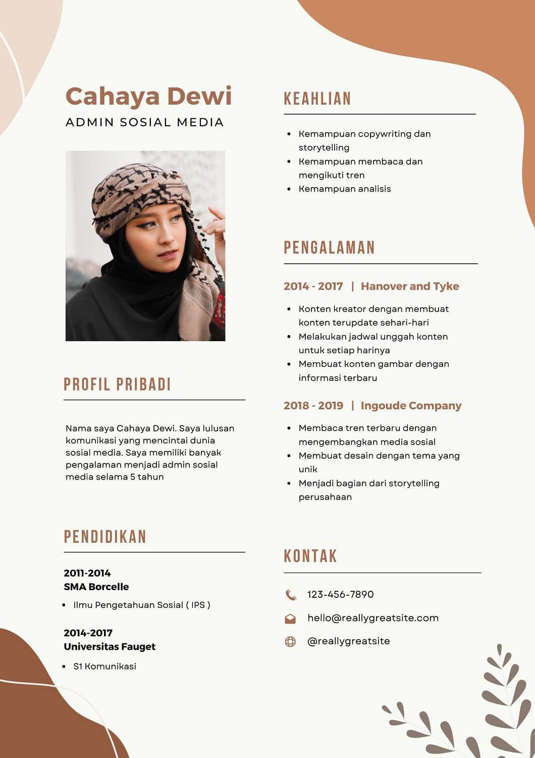 Contoh CV bahasa indonesia admin sosial media